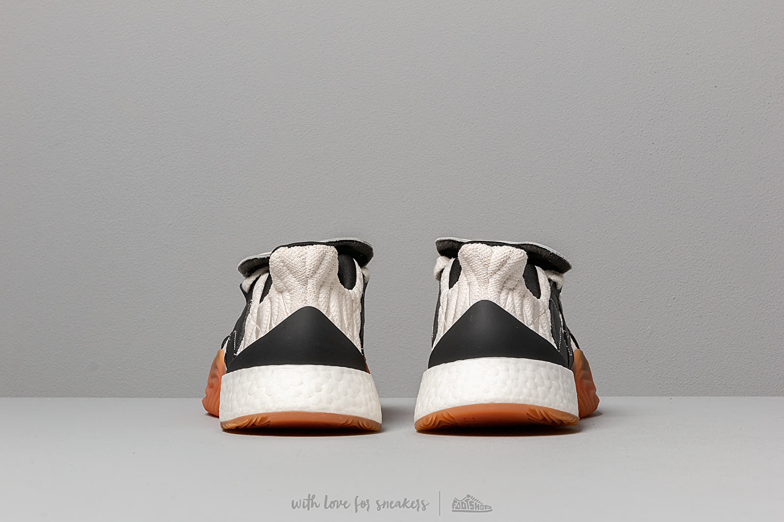 Herresko adidas Sobakov Boost Core White/ Core Black/ Clear Ochre