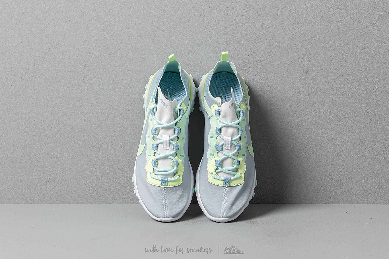 Scarpe donna Nike W React Element 55 White/ Frosted Spruce-Barely Volt