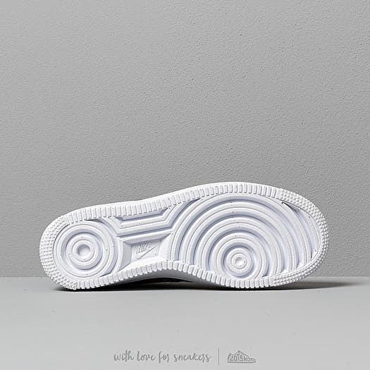 Nike flyknit kids on sale