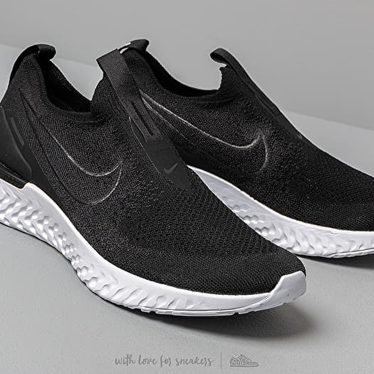 Nike epic phantom react all black sale