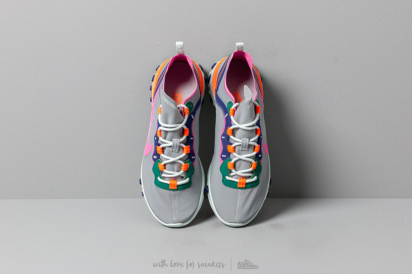Women's nike react element 55 wolf grey fuchsia  and  crimson top