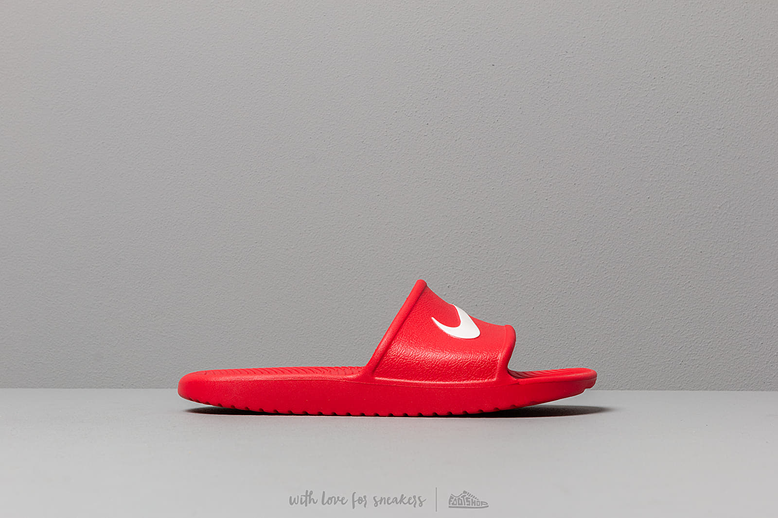 Joggesko og sko for barn Nike Kawa Shower (GS/PS) University Red/ White