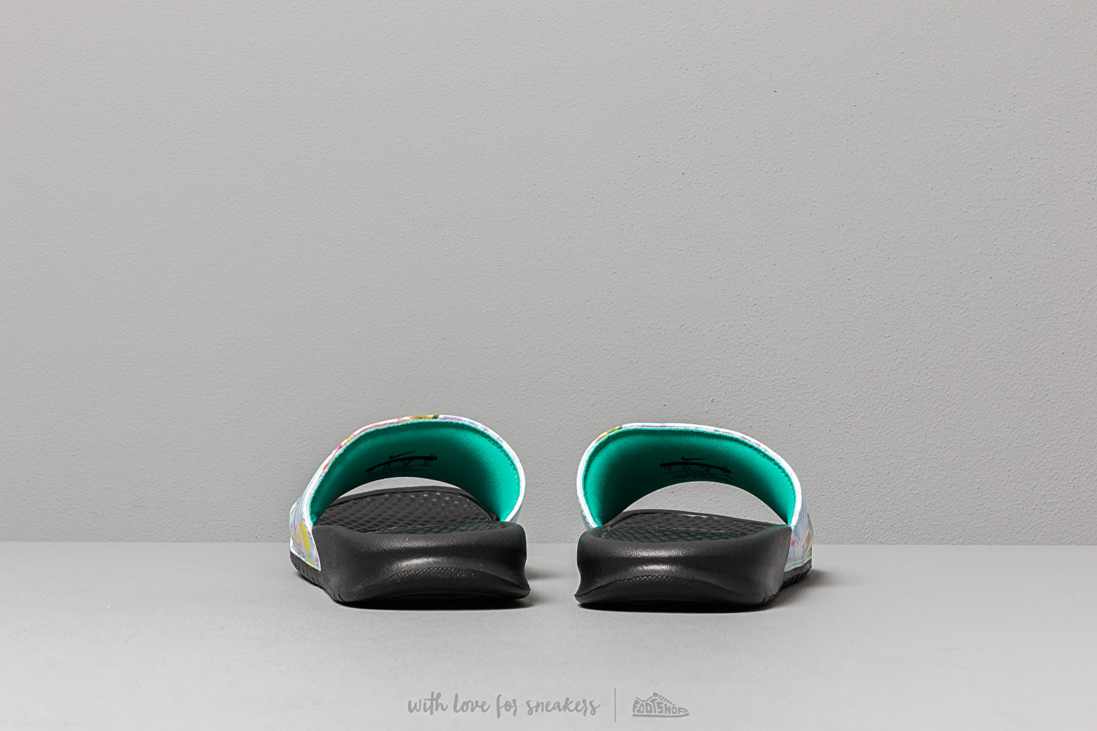 Încălțăminte și sneakerși pentru femei Nike Wmns Benassi JDI Pure Platinum/ Black