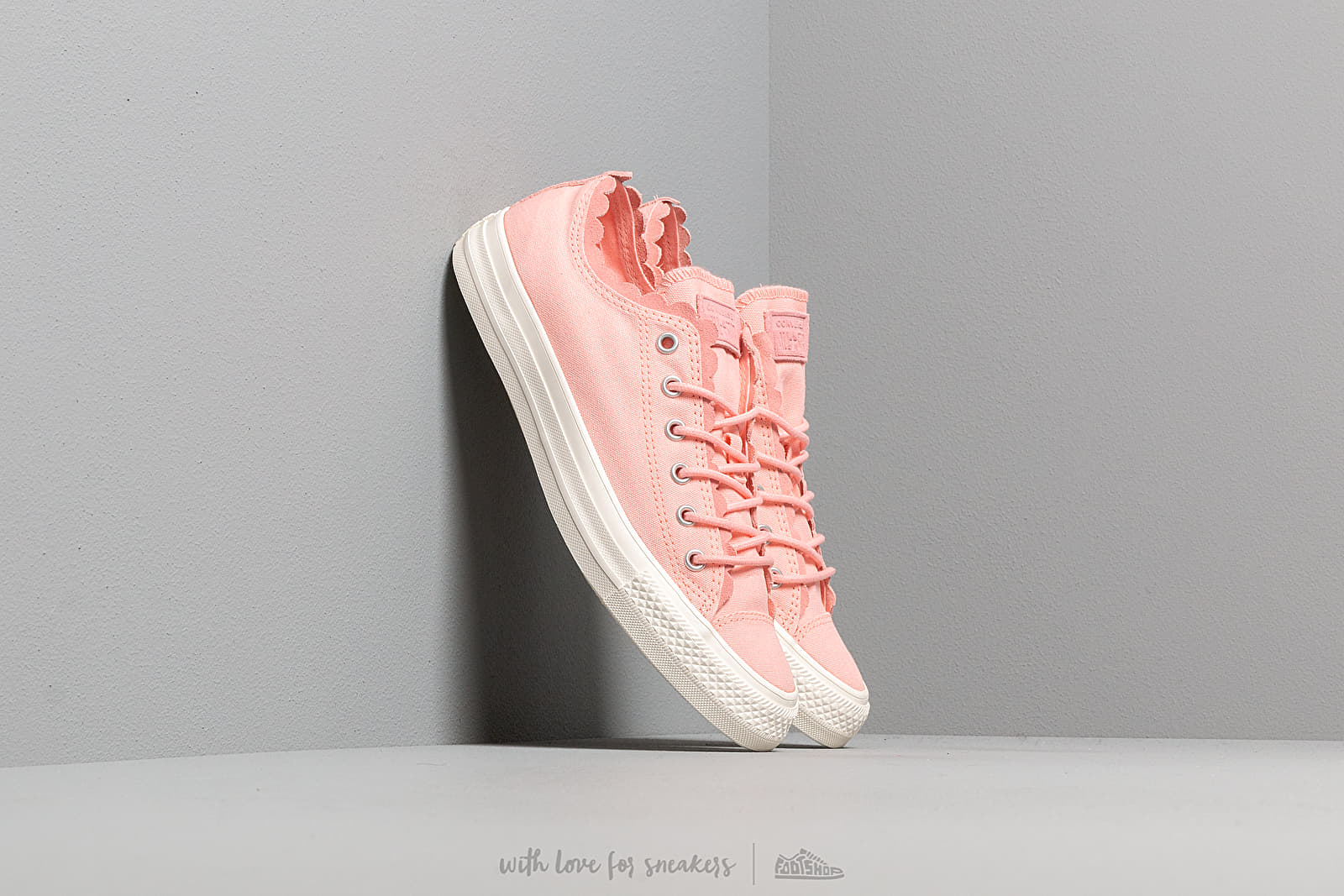 Converse bleached coral sale