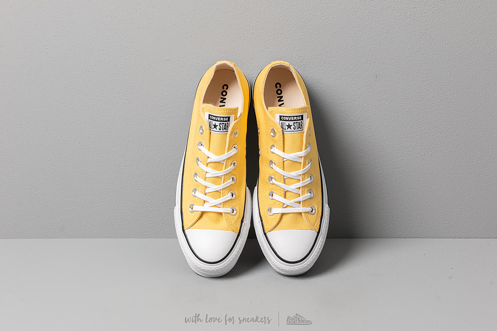 Women s shoes Converse Chuck Taylor All Star Lift Butter Yellow Black White Footshop