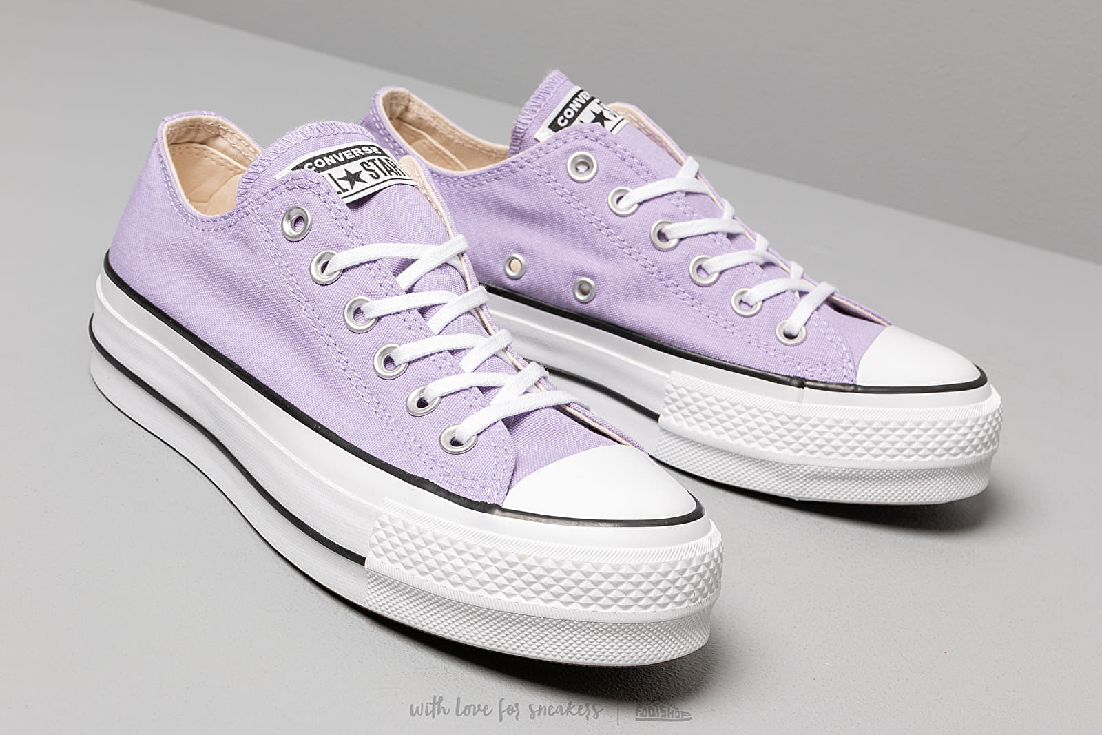 Women s shoes Converse Chuck Taylor All Star Lift Washed Lilac