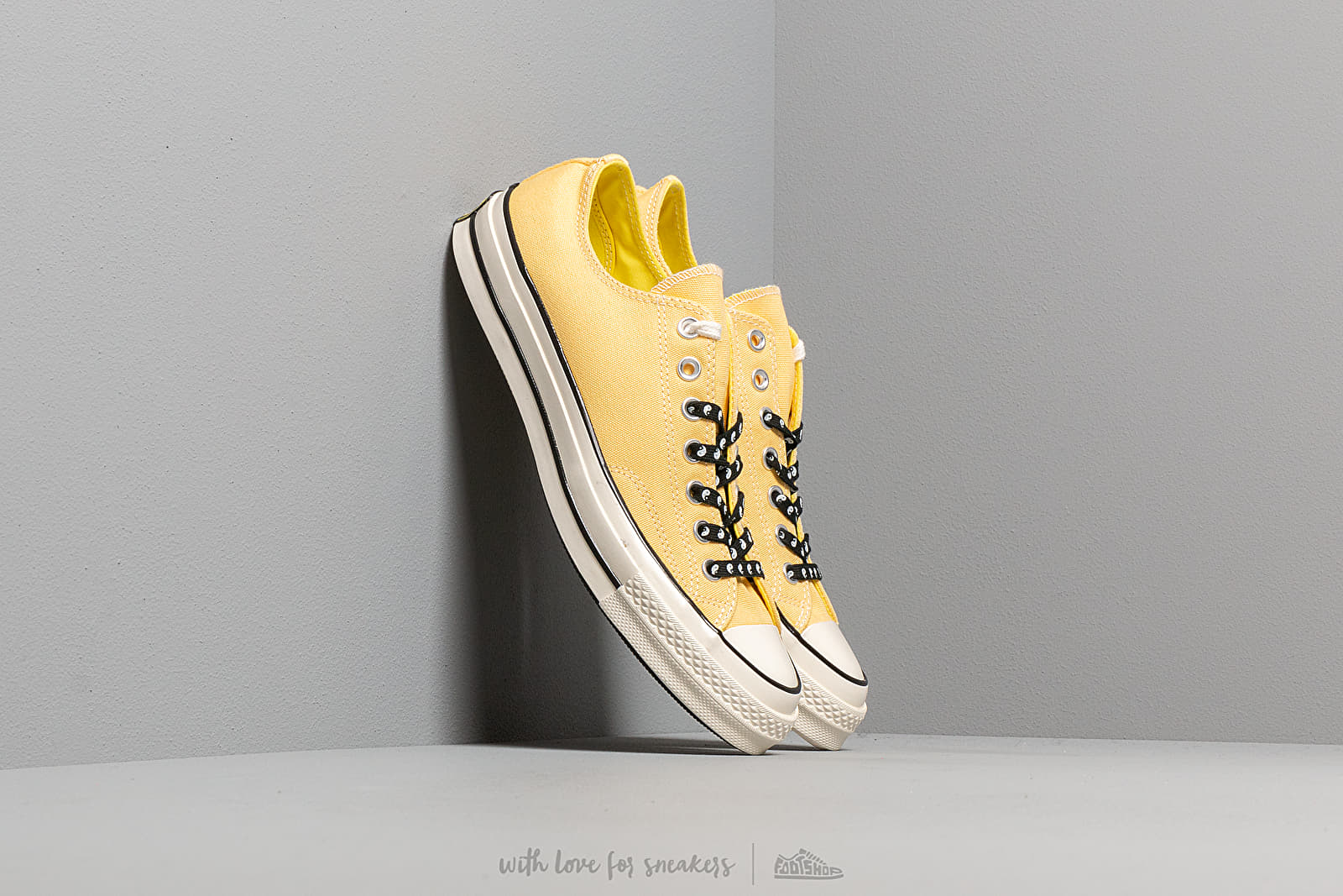 Încălțăminte și sneakerși pentru bărbați Converse Chuck 70 Butter Yellow/ Fresh Yellow