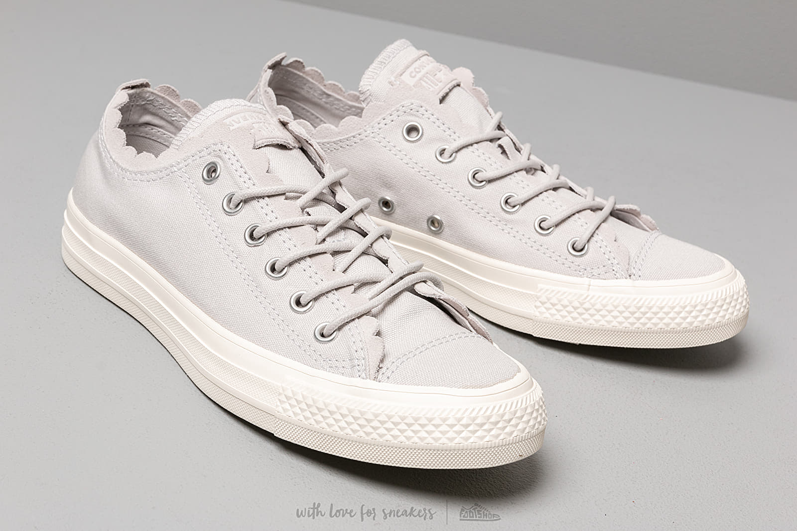 Chuck taylor frilly scallop new arrivals