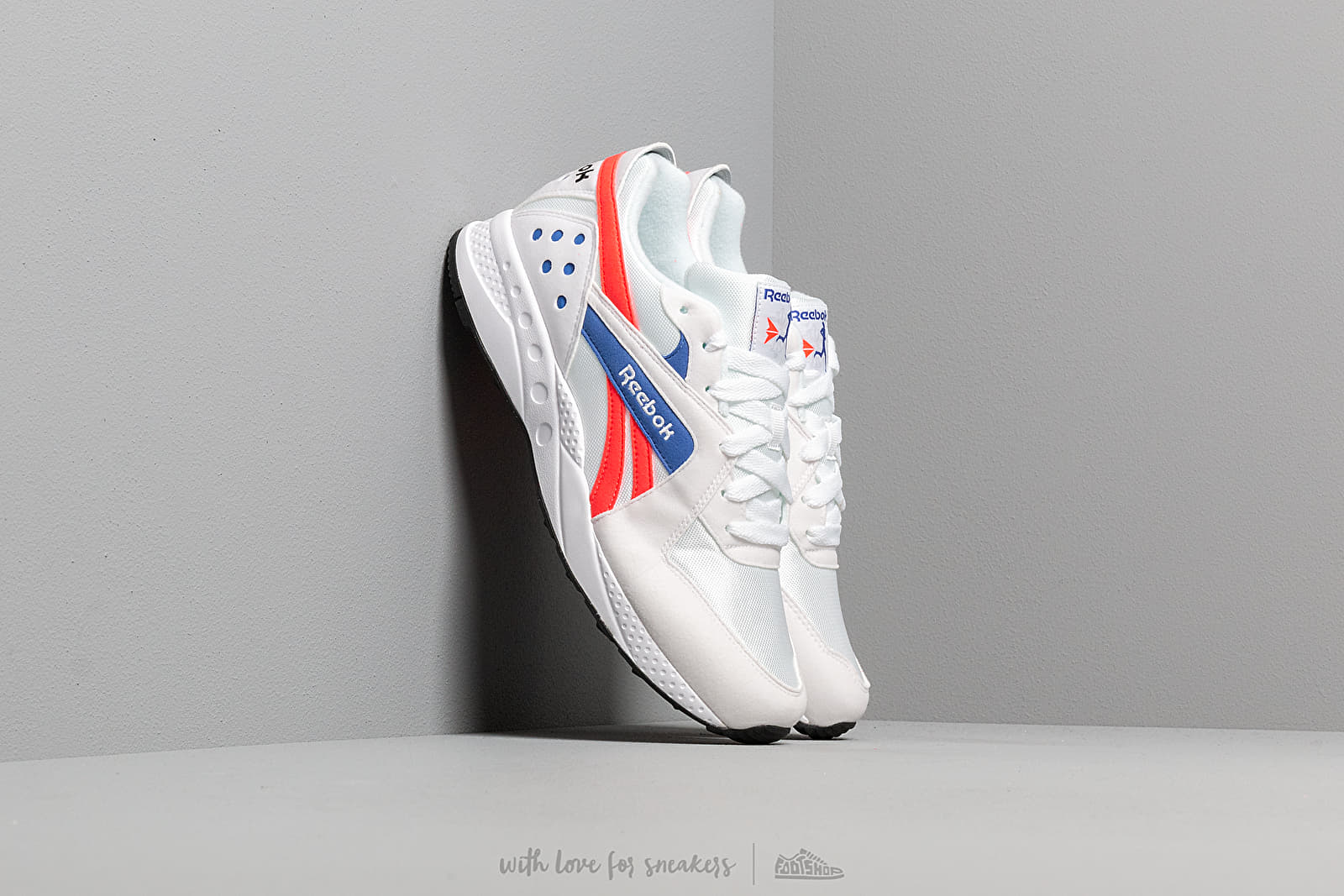 Herren Sneaker und Schuhe Reebok Pyro White/ Neon Red/ Cobalt