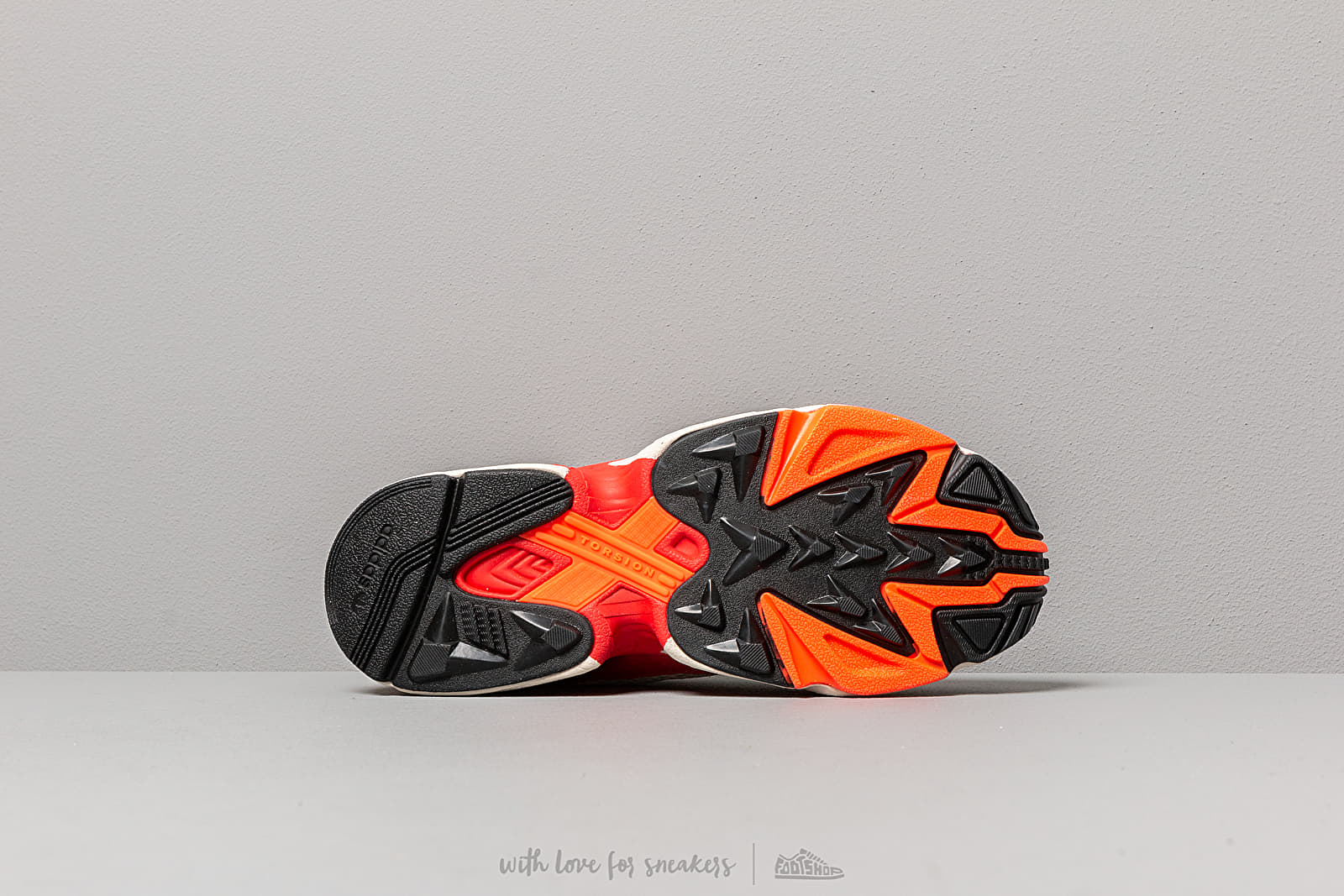 Dámske topánky a tenisky adidas by Fiorucci Falcon W Off White/ Red/ Solar Orange