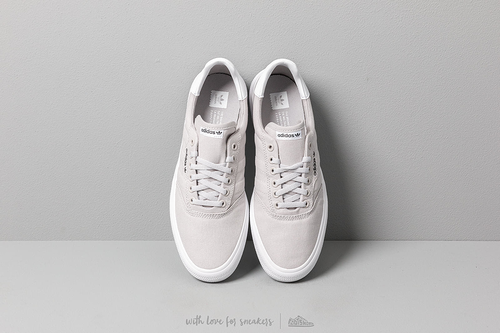 Încălțăminte și sneakerși pentru bărbați adidas 3MC Light Solid Grey/ Light Solid Grey/ Ftw White