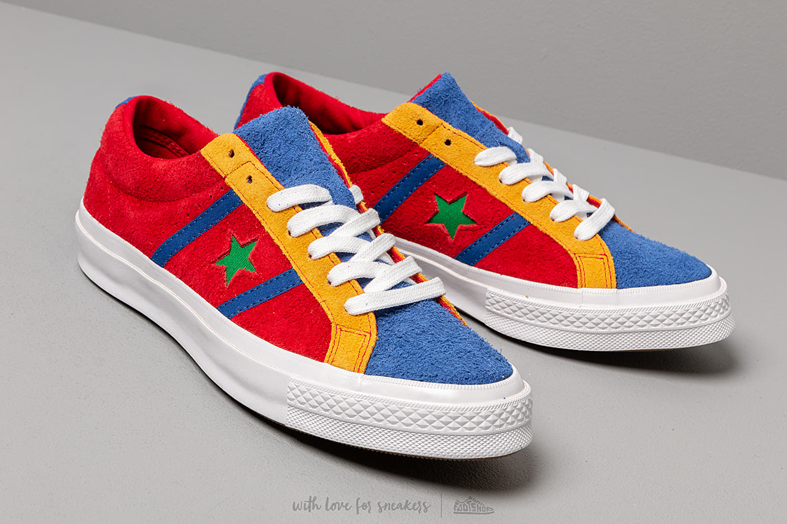 Converse one star enamel red best sale