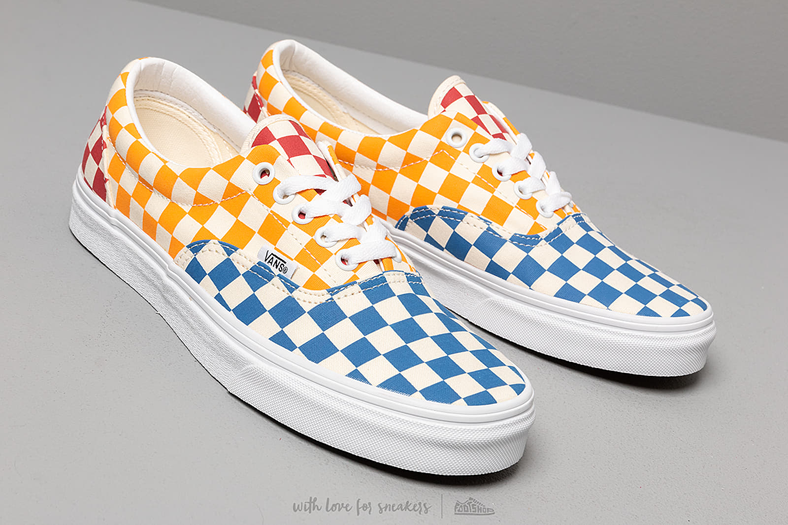 Vans era checkerboard multi true white store