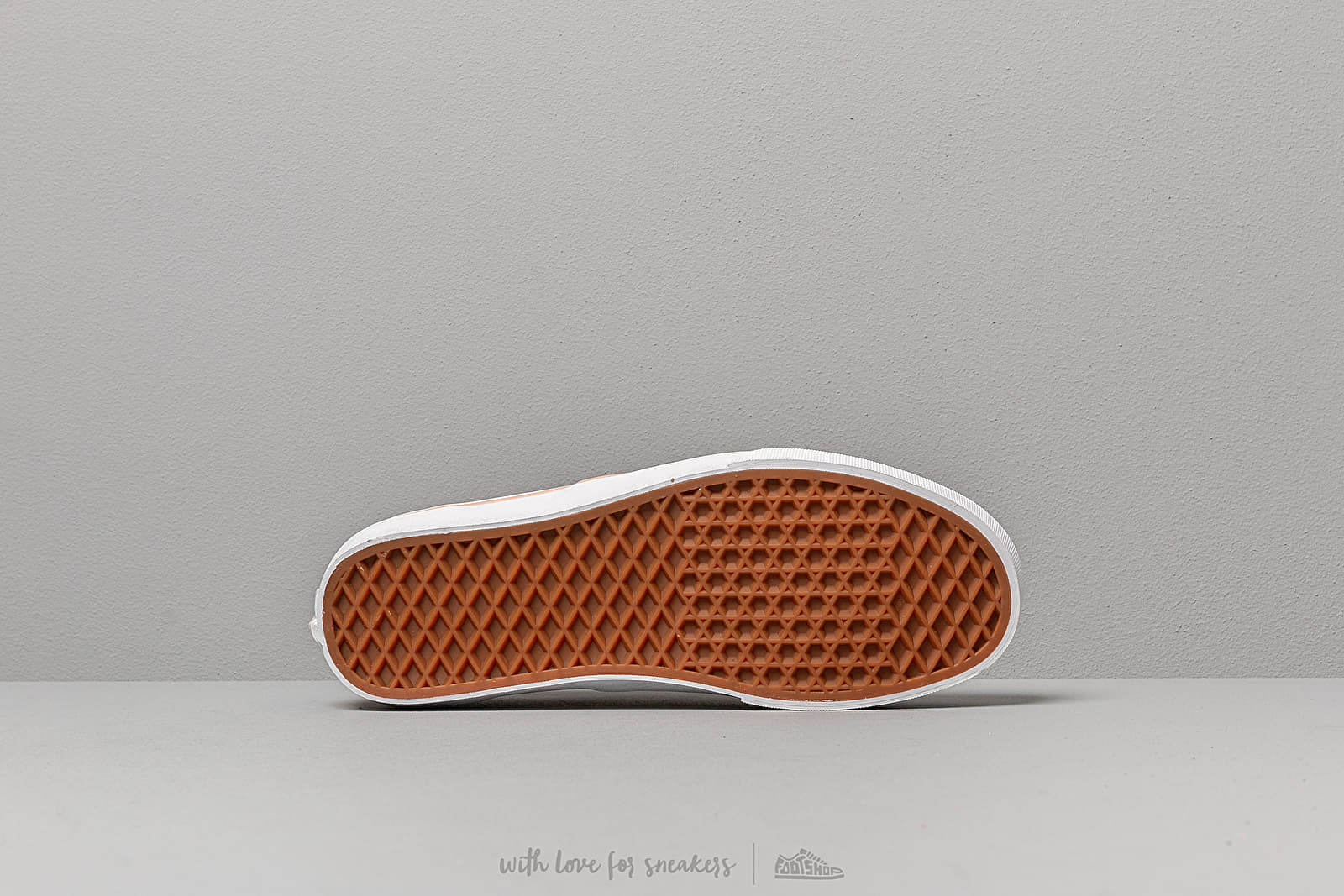 Vans authentic hotsell pearl suede