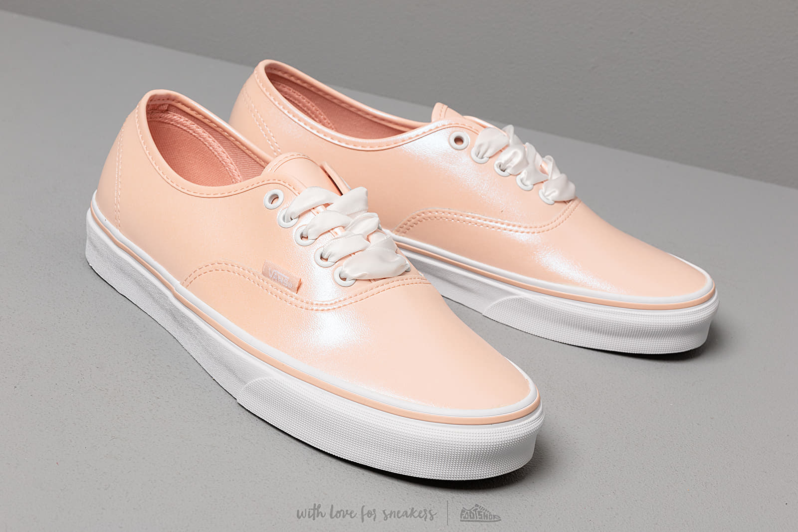 Vans pearl suede hot sale