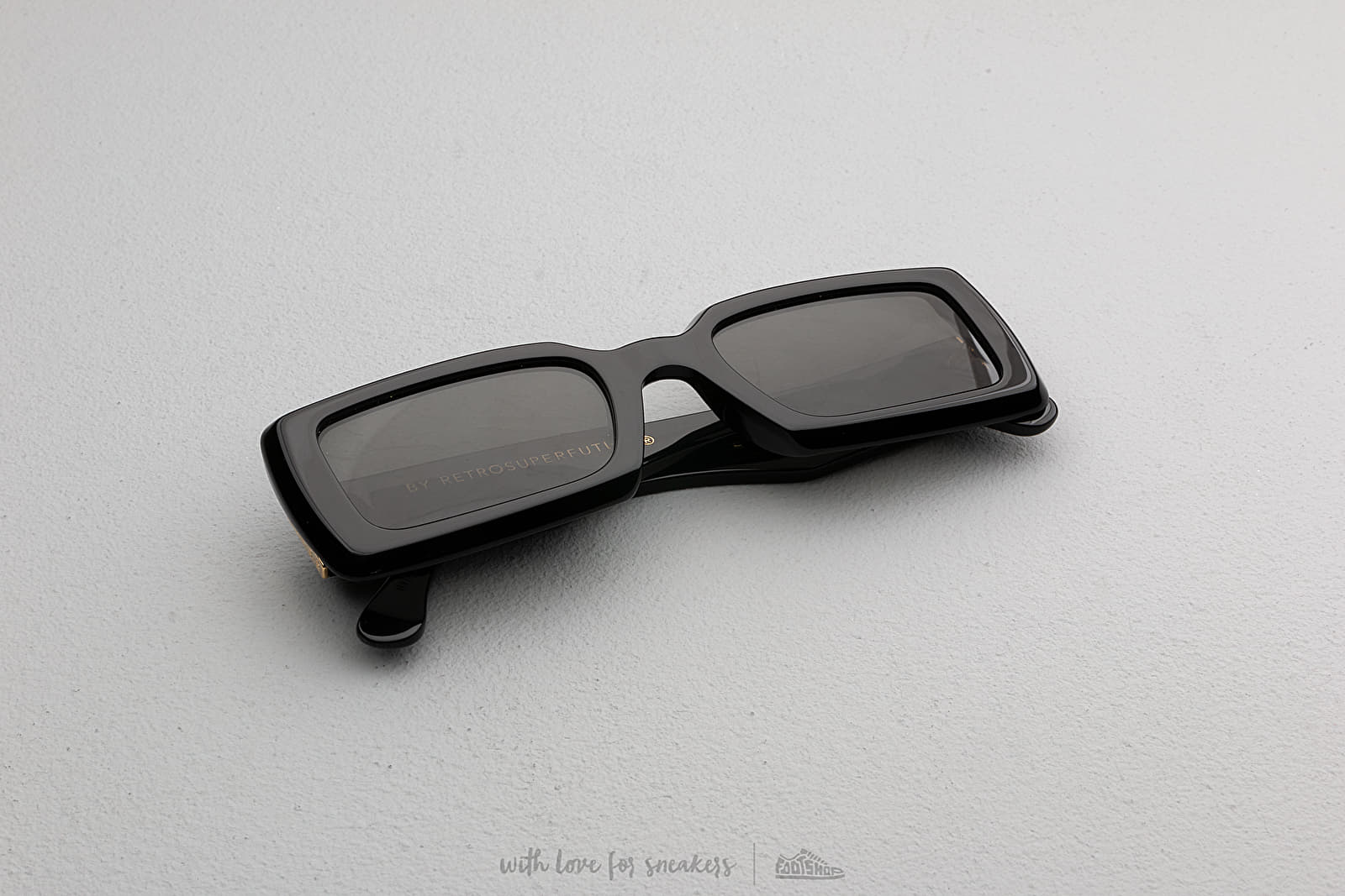 Sluneční brýle RETROSUPERFUTURE Sacro Sunglasses Black