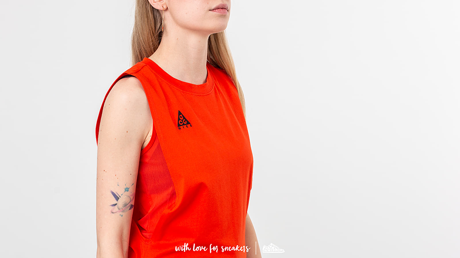 Topi Nike ACG Tank Top Habanero Red