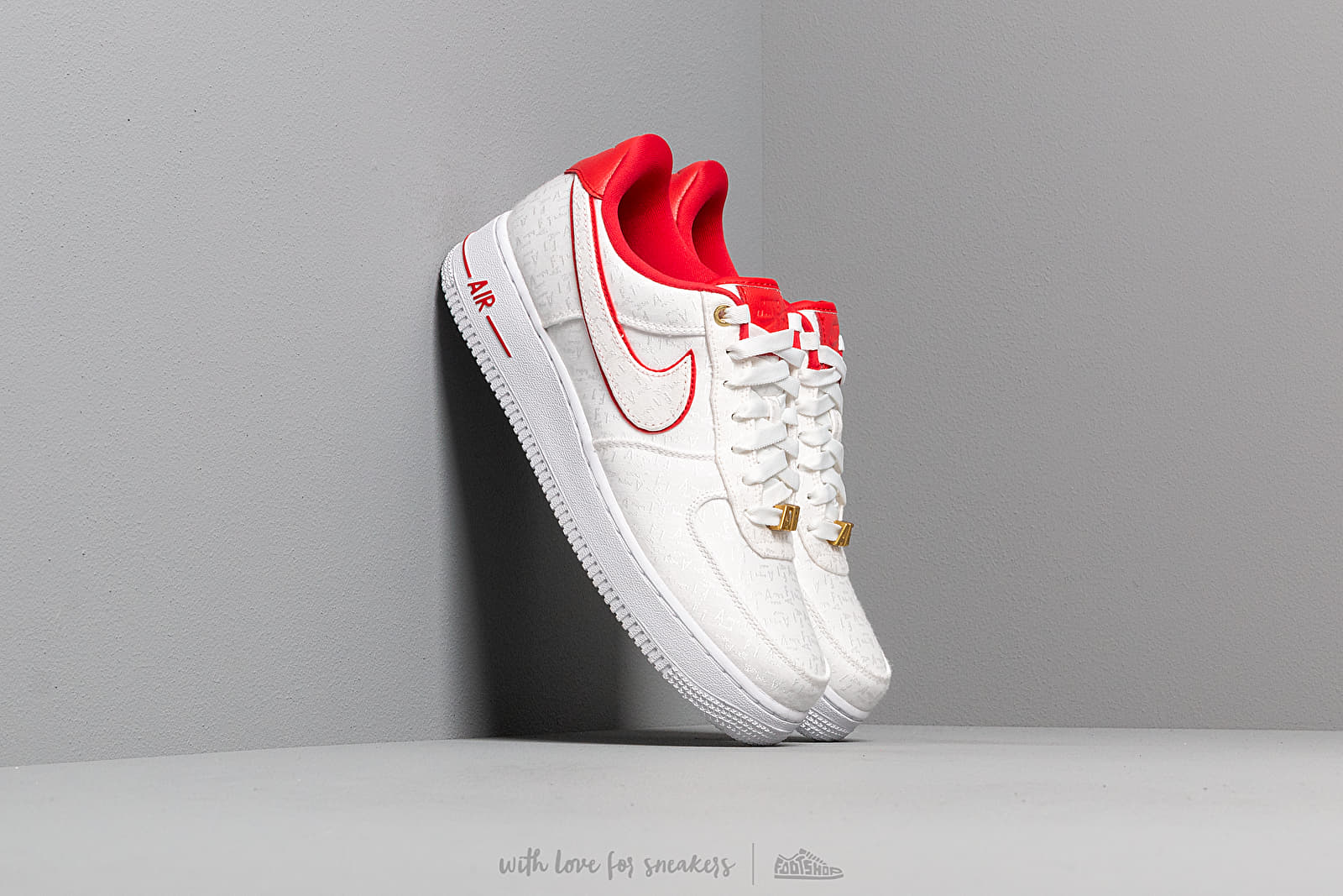 Női cipők Nike Wmns Air Force 1 '07 Lx White/ University Red-White-White