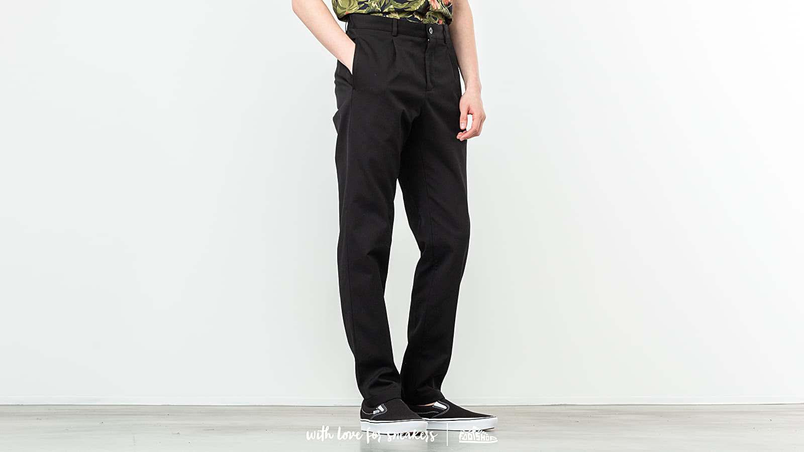 Pants and jeans A. P. C. Pleated Chino Pants Black