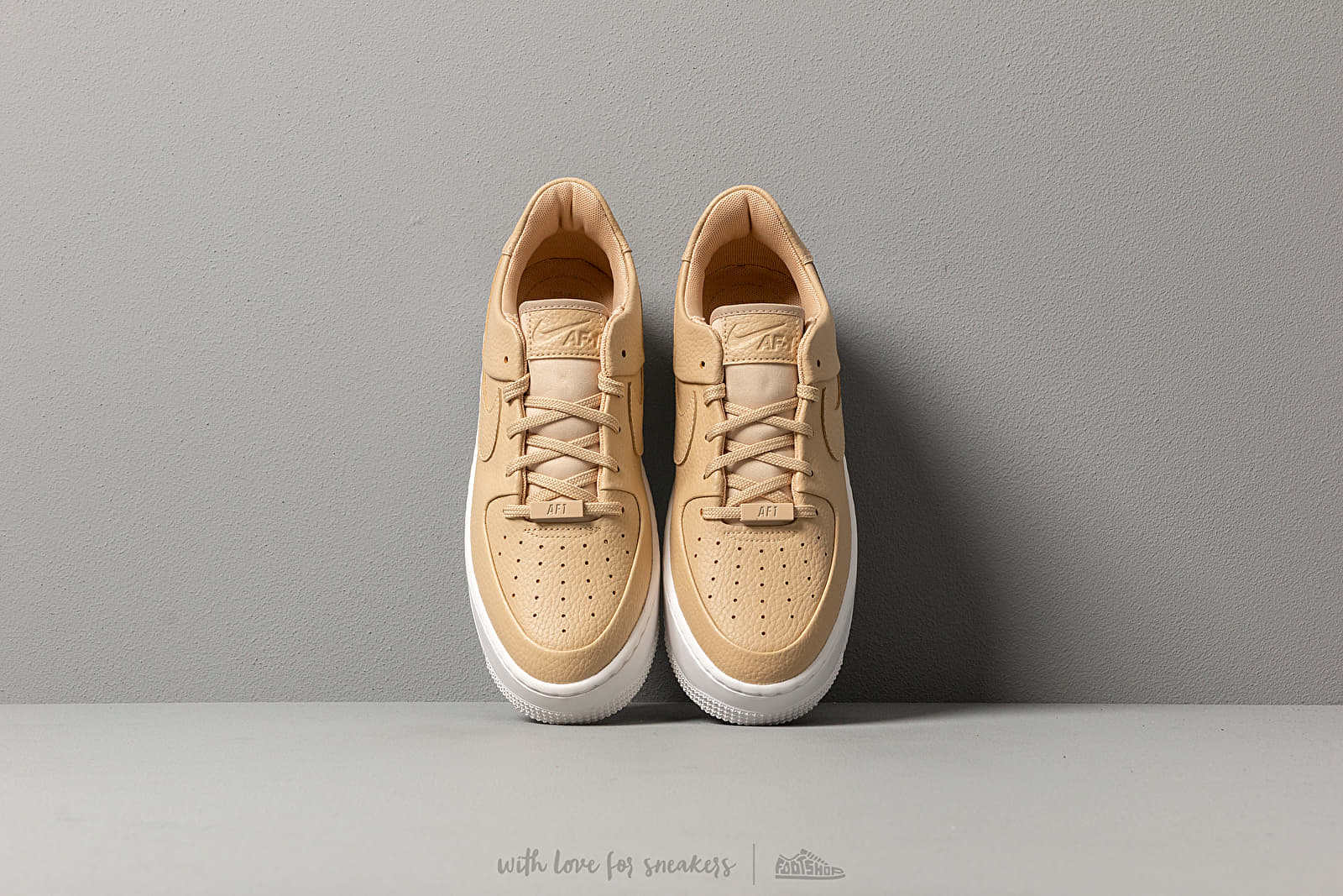 Women s shoes Nike W Air Force 1 Sage Low Desert Ore Desert Ore