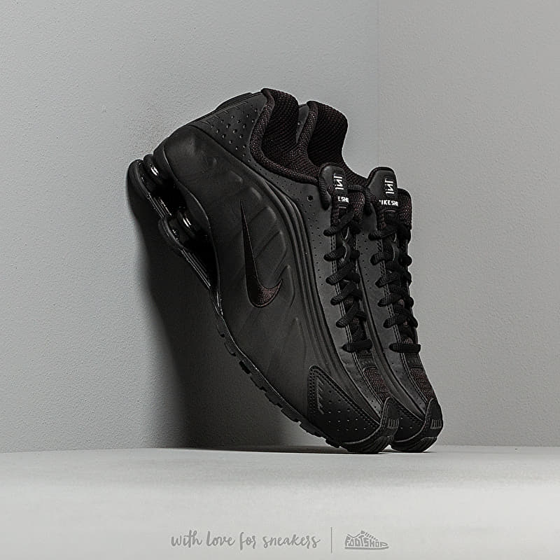 Nike Shox R4 Black/ Black-Black-White | Footshop