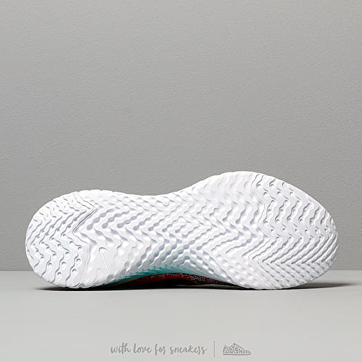 Nike Epic React Flyknit 2