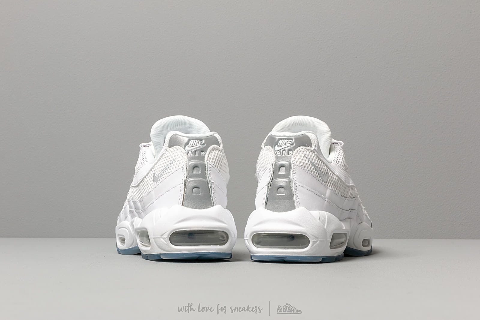 Nike air max 95 essential top white platinum  and  silver
