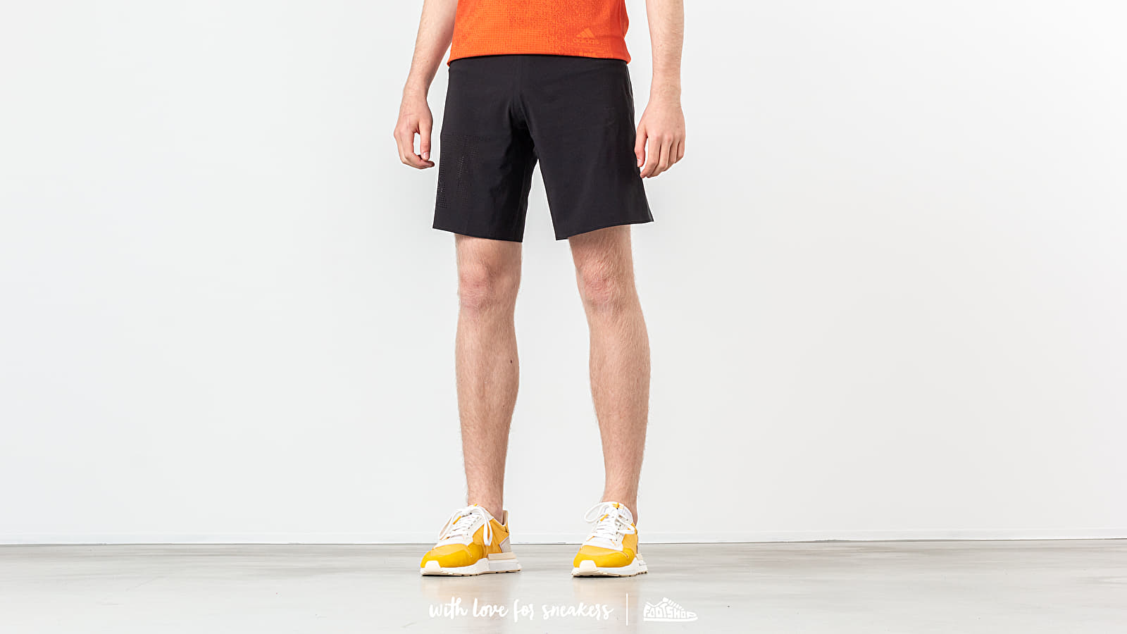 Kurzhosen adidas x Undefeated Gym Shorts Black