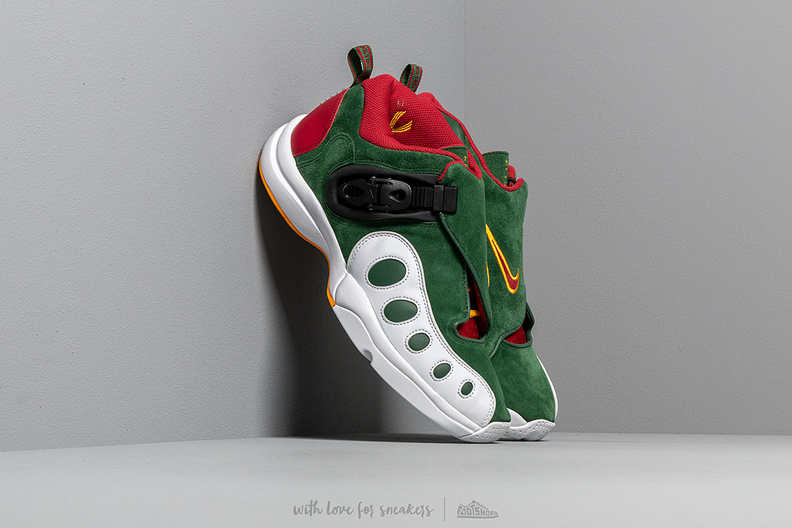 Nike zoom gp sonics top