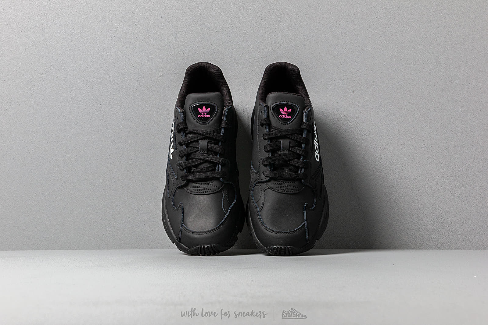 Damen Sneaker und Schuhe adidas Falcon W Core Black/ Core Black/ Ftw White