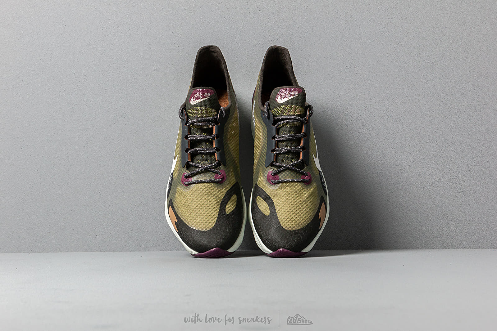 Nike vapor street shop peg cargo khaki