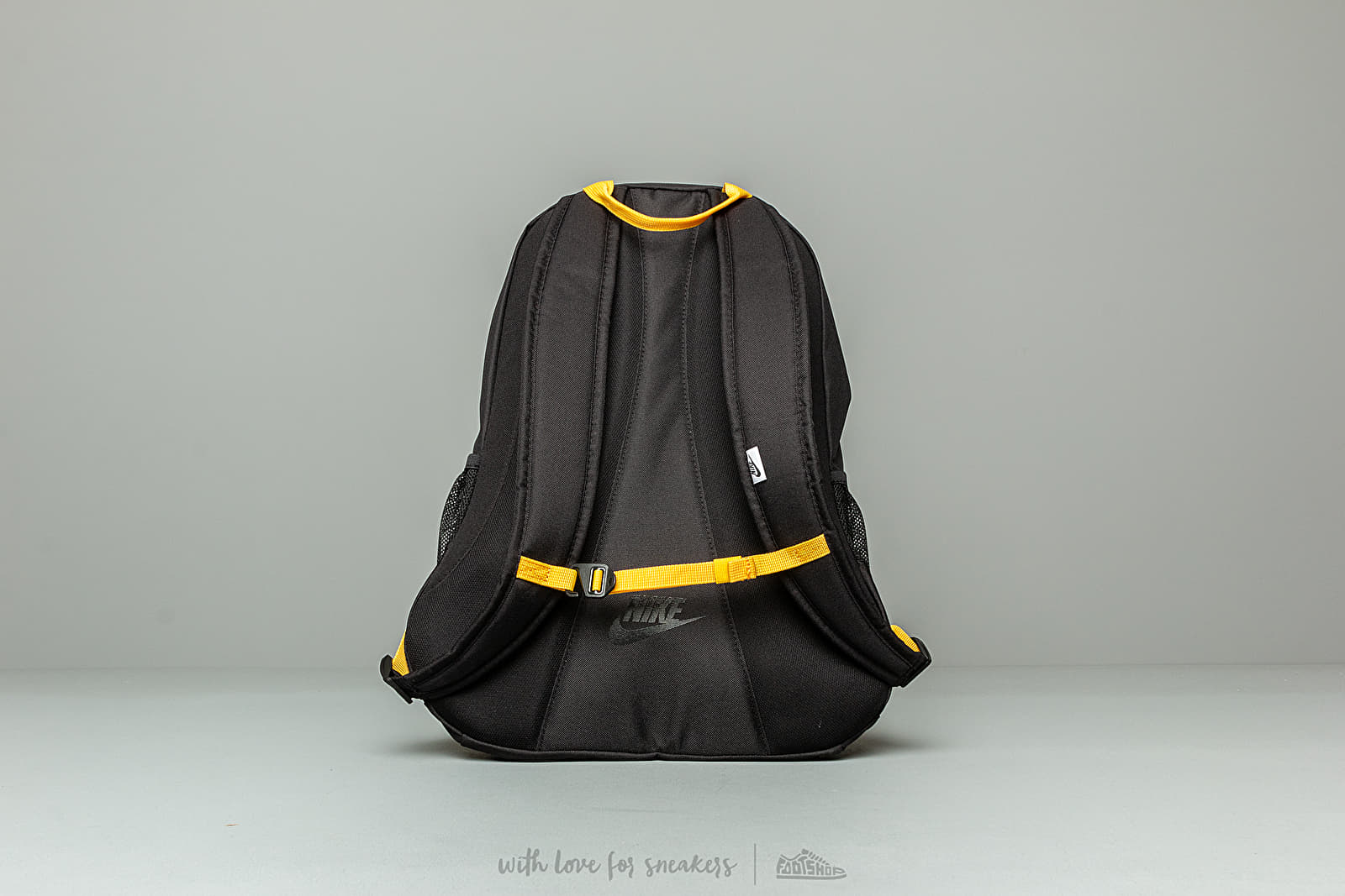 Nike hayward futura backpack black shop