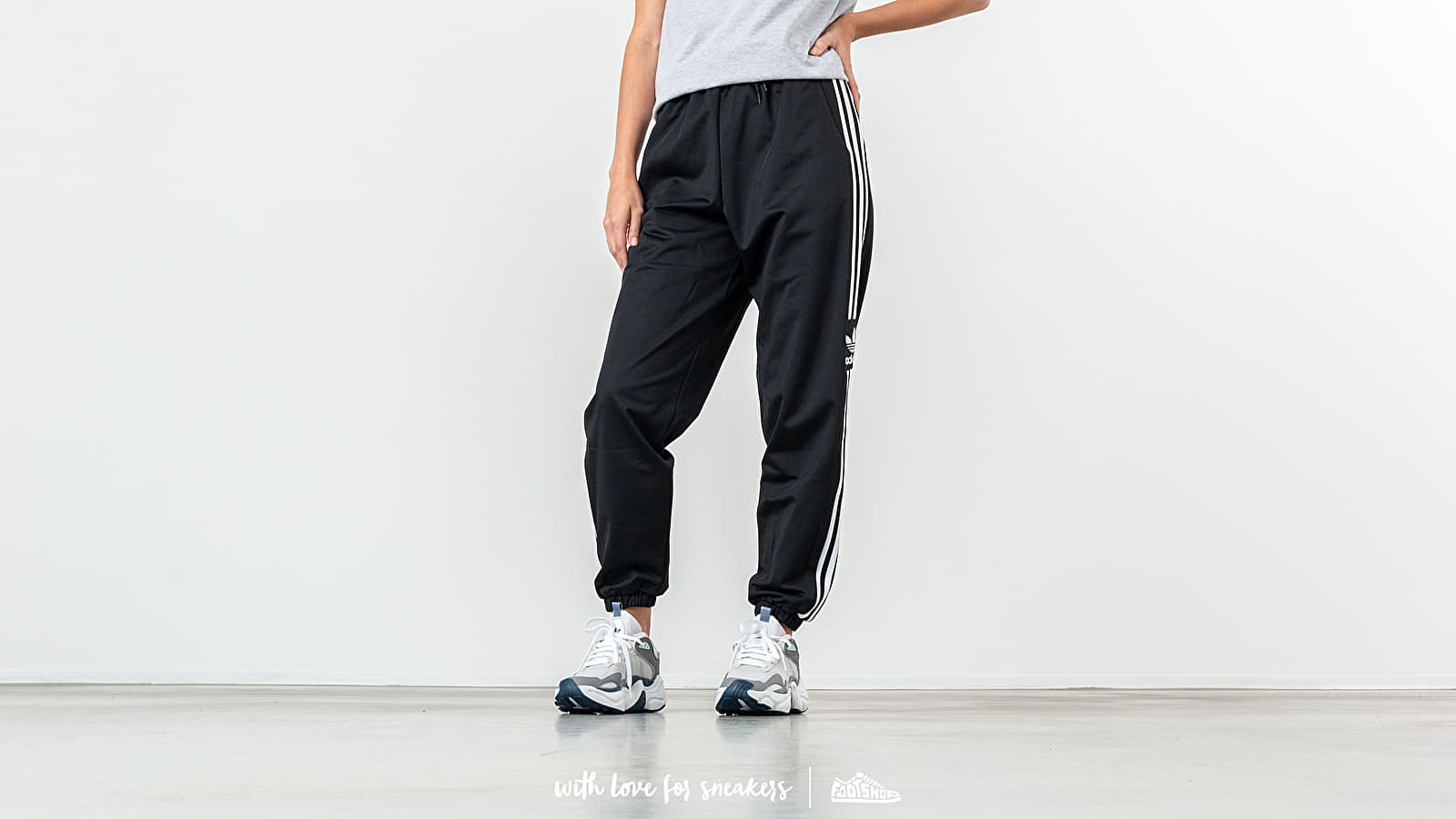 Pantalones de tela adidas Track Pants Black