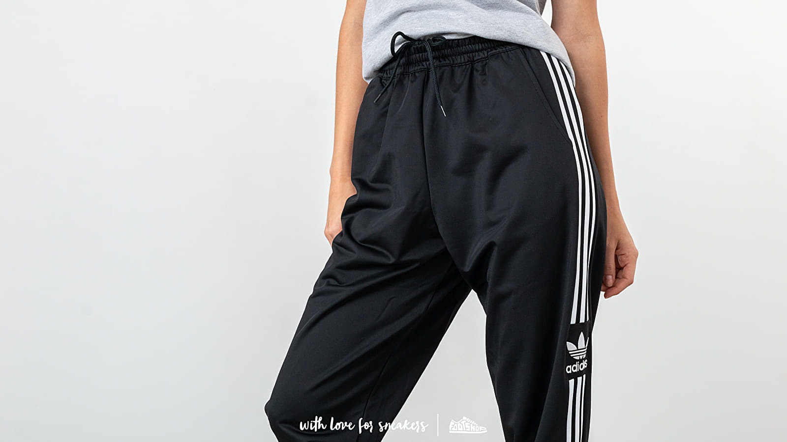 Pantalones de tela adidas Track Pants Black