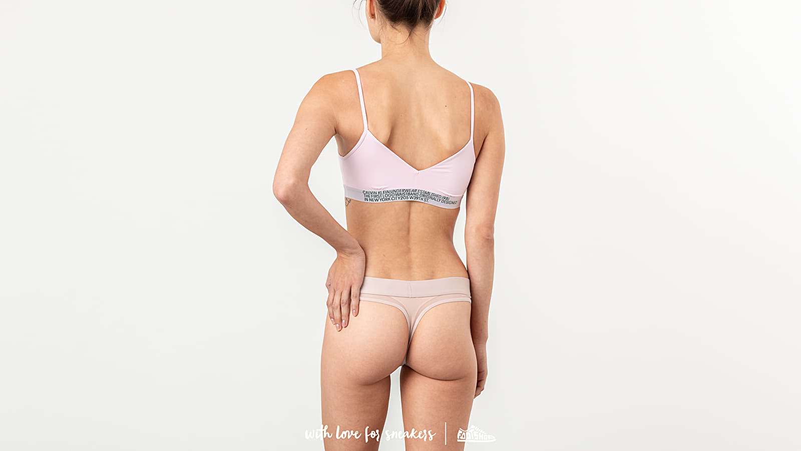 Bielizna Calvin Klein Thong Pink