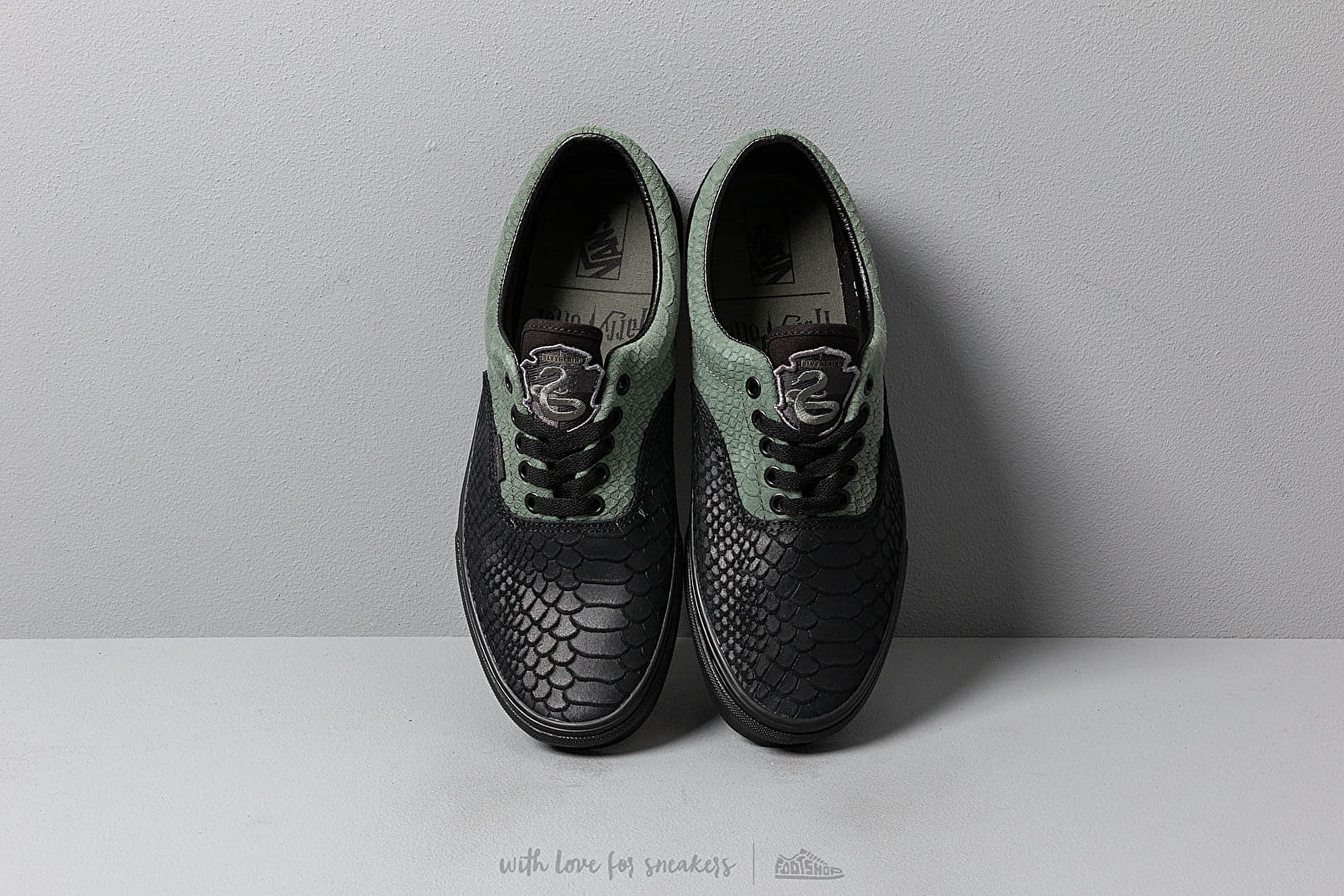 Men s shoes Vans x Harry Potter Era Slytherin Black Footshop