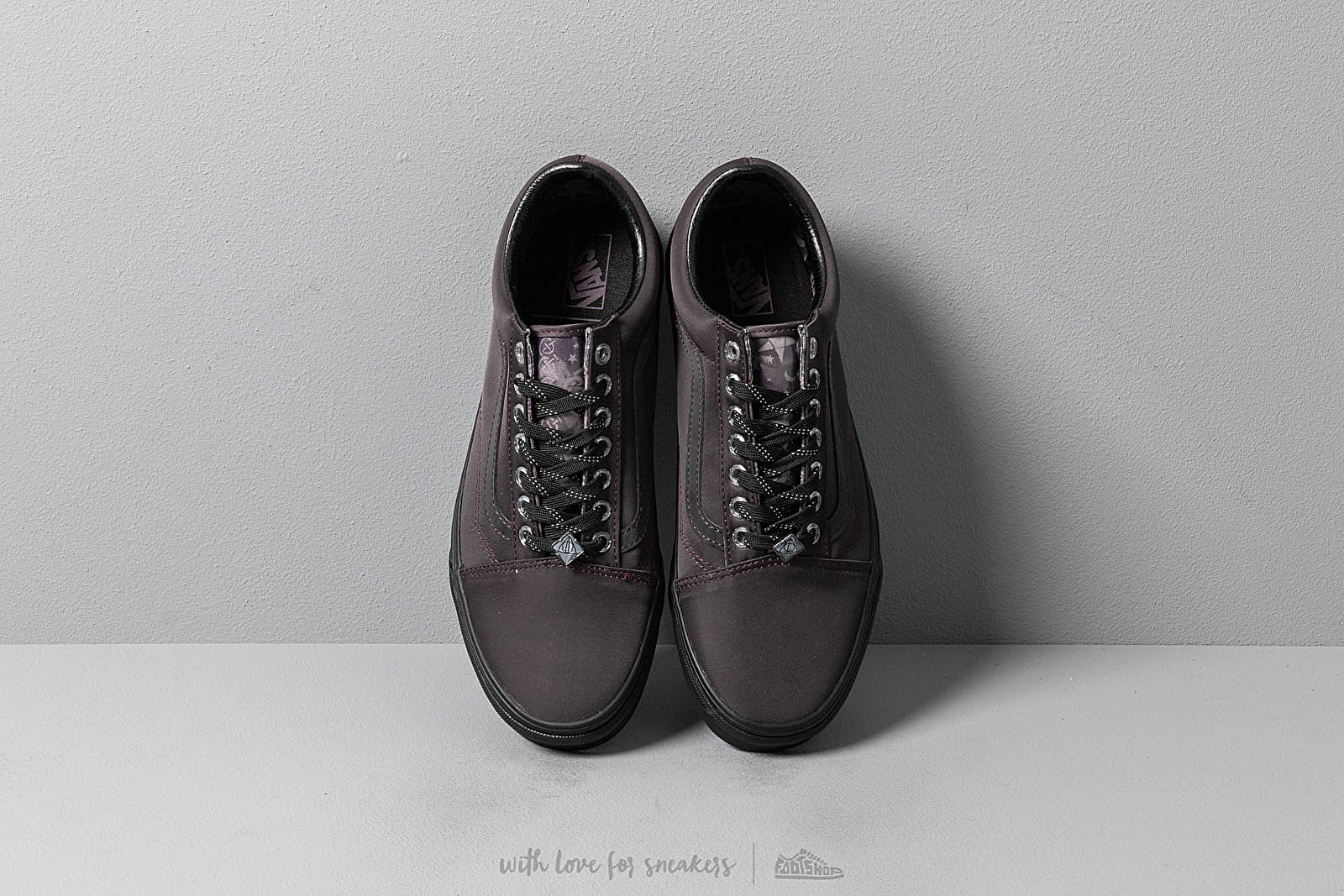 Men's shoes Vans x Harry Potter Old Skool Deathly Hallows/ Black