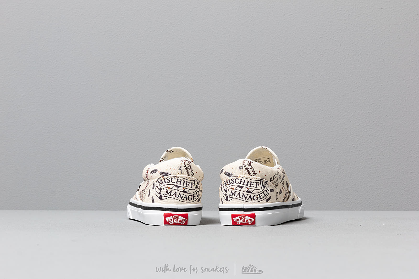 Kids' sneakers and shoes Vans x Harry Potter Classic Slip-On Marauder's Map/ White
