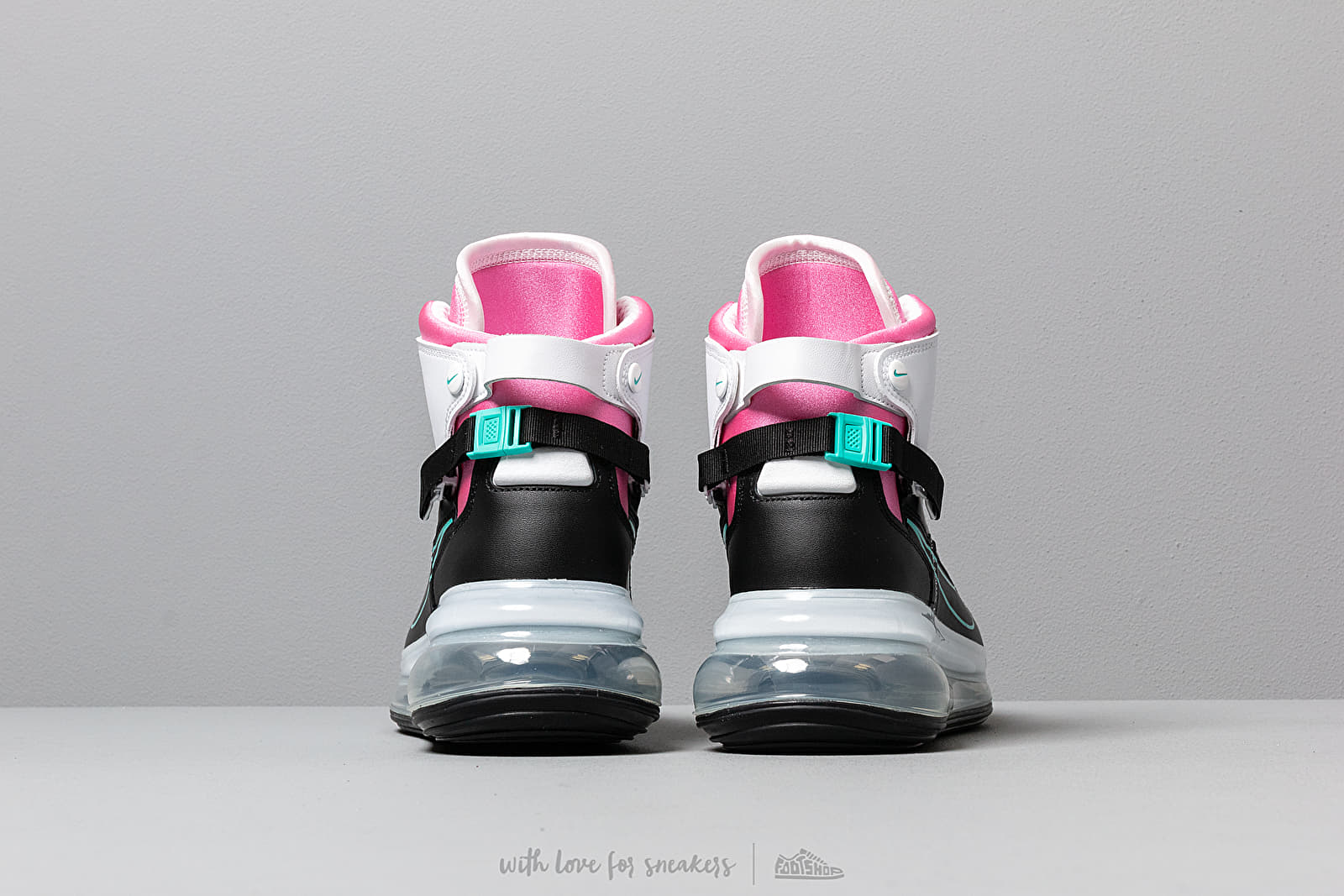 Scarpe uomo Nike Air Max 720 Saturn Black/ Hyper Jade-White-Bright Crimson