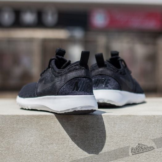 Nike juvenate mujer negras online