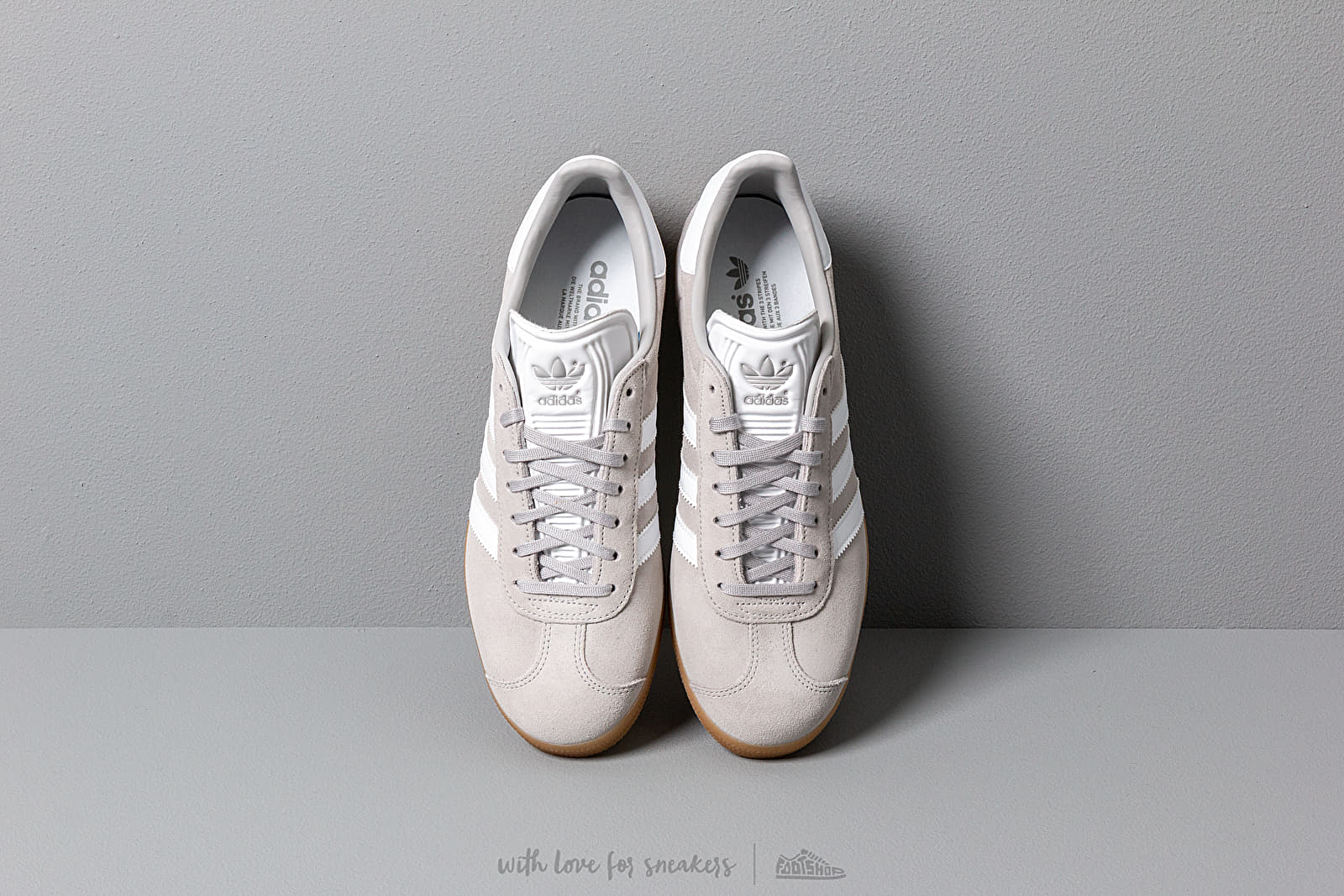 Încălțăminte și sneakerși pentru bărbați adidas Gazelle Grey Two/ Ftw White/ Gum3