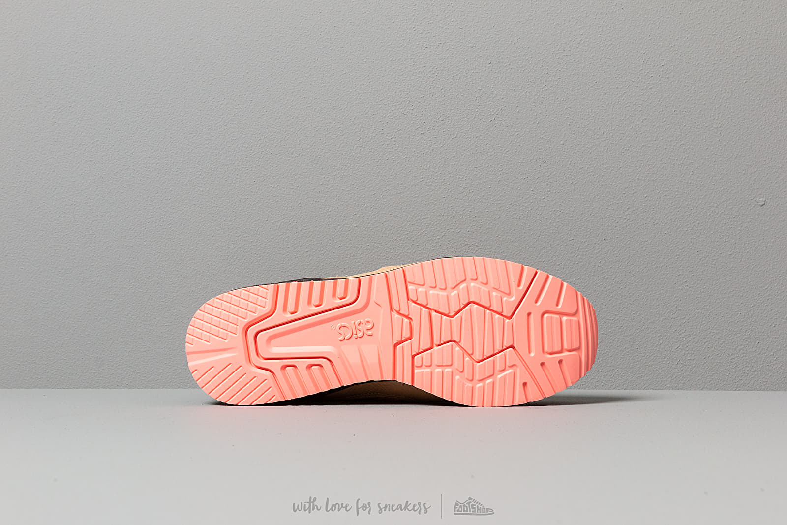 Мъжки кецове и обувки Asics x Sneaker Freaker Gel-Lyte III Beige/ Pink