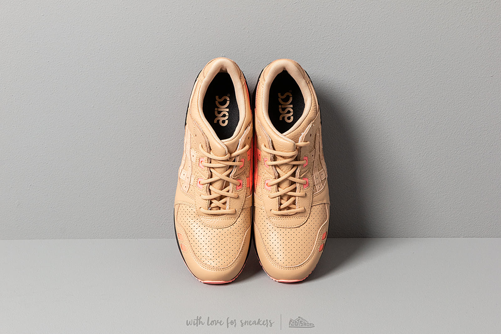 Мъжки кецове и обувки Asics x Sneaker Freaker Gel-Lyte III Beige/ Pink