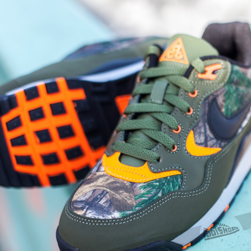nike air wildwood acg orange