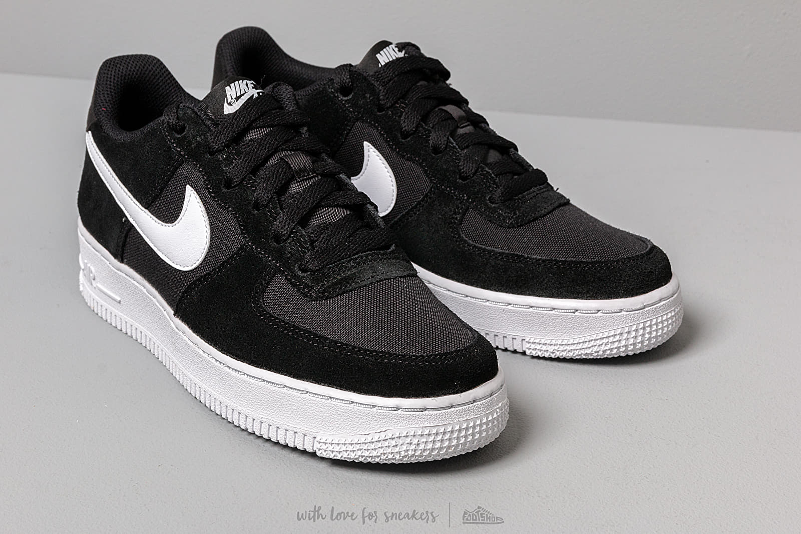 Zapatillas y zapatos para niños Nike Air Force 1 Pe (GS) Black/ White