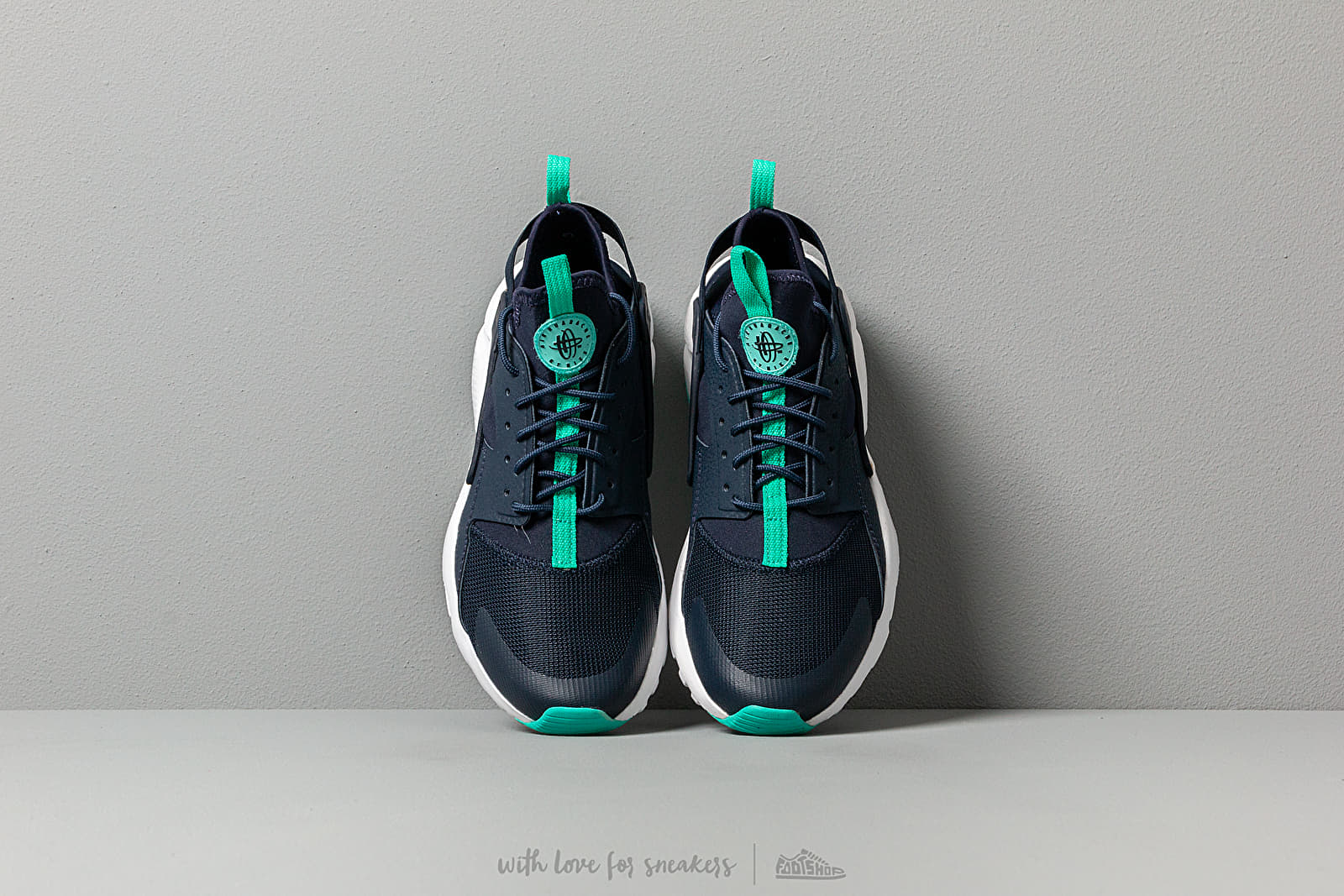 Kids' sneakers and shoes Nike Air Huarache Run Ultra GS Obsidian/ Hyper Jade-White