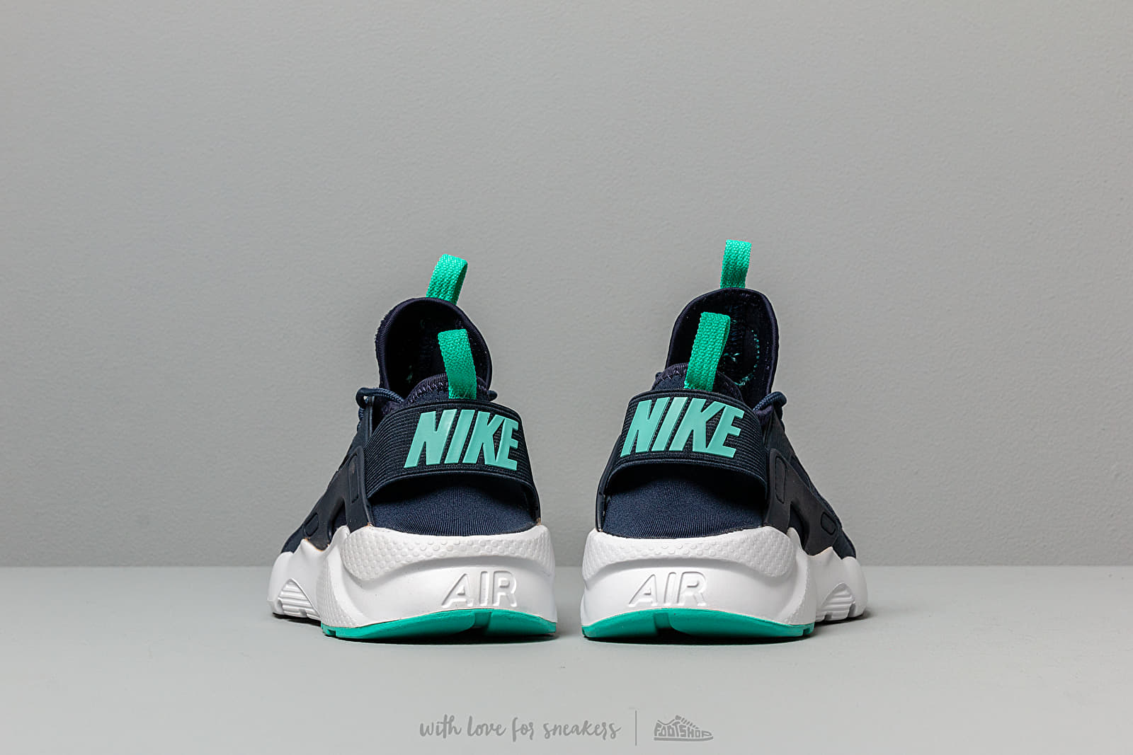 Kids' sneakers and shoes Nike Air Huarache Run Ultra GS Obsidian/ Hyper Jade-White