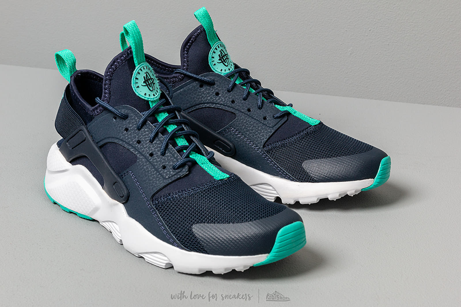 Kids' sneakers and shoes Nike Air Huarache Run Ultra GS Obsidian/ Hyper Jade-White