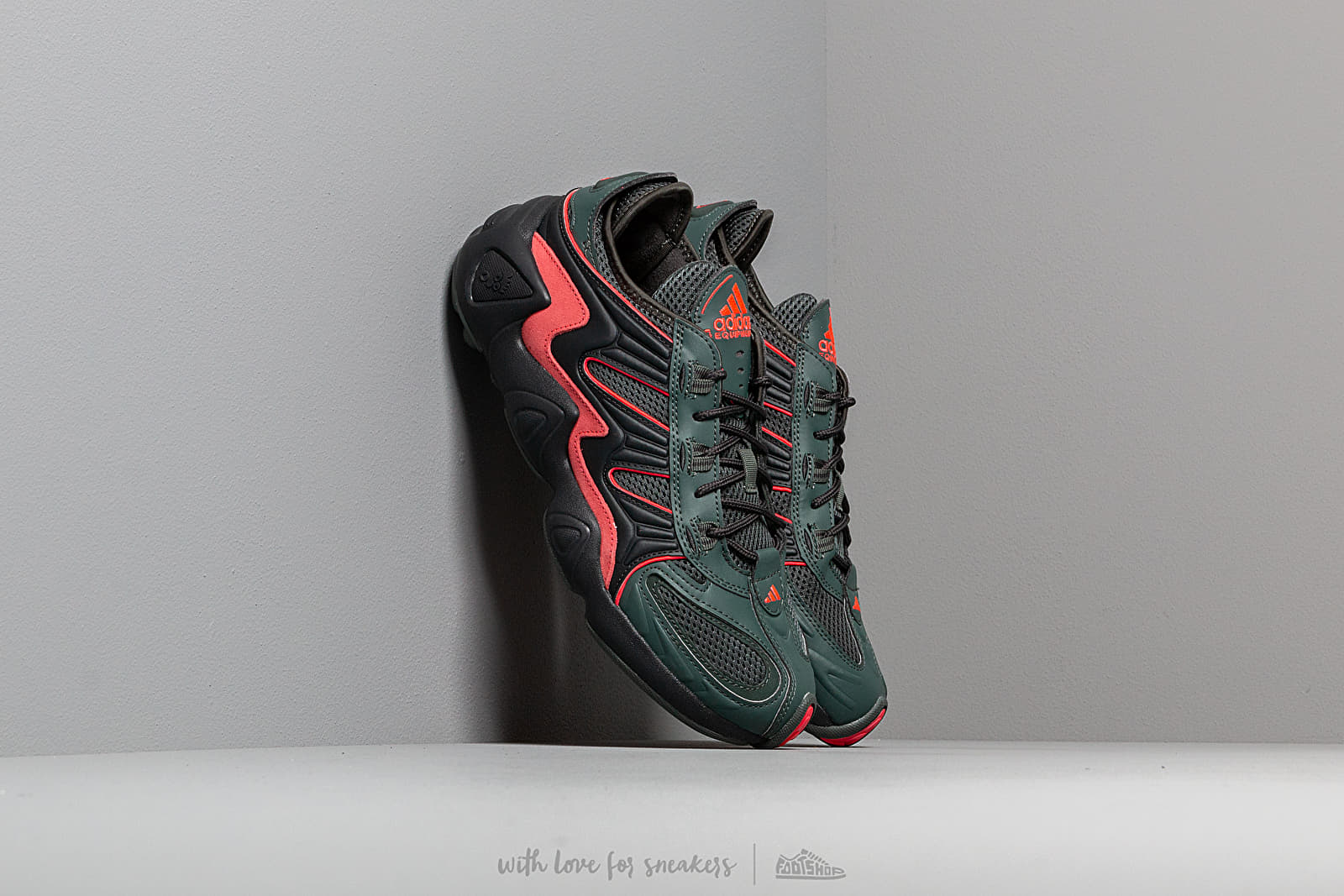 Мъжки кецове и обувки adidas FYW S-97 Legend Ivy/ Carbon/ Shock Red