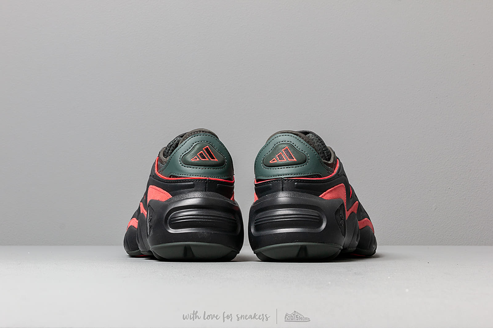 Sapatos de homem adidas FYW S-97 Legend Ivy/ Carbon/ Shock Red
